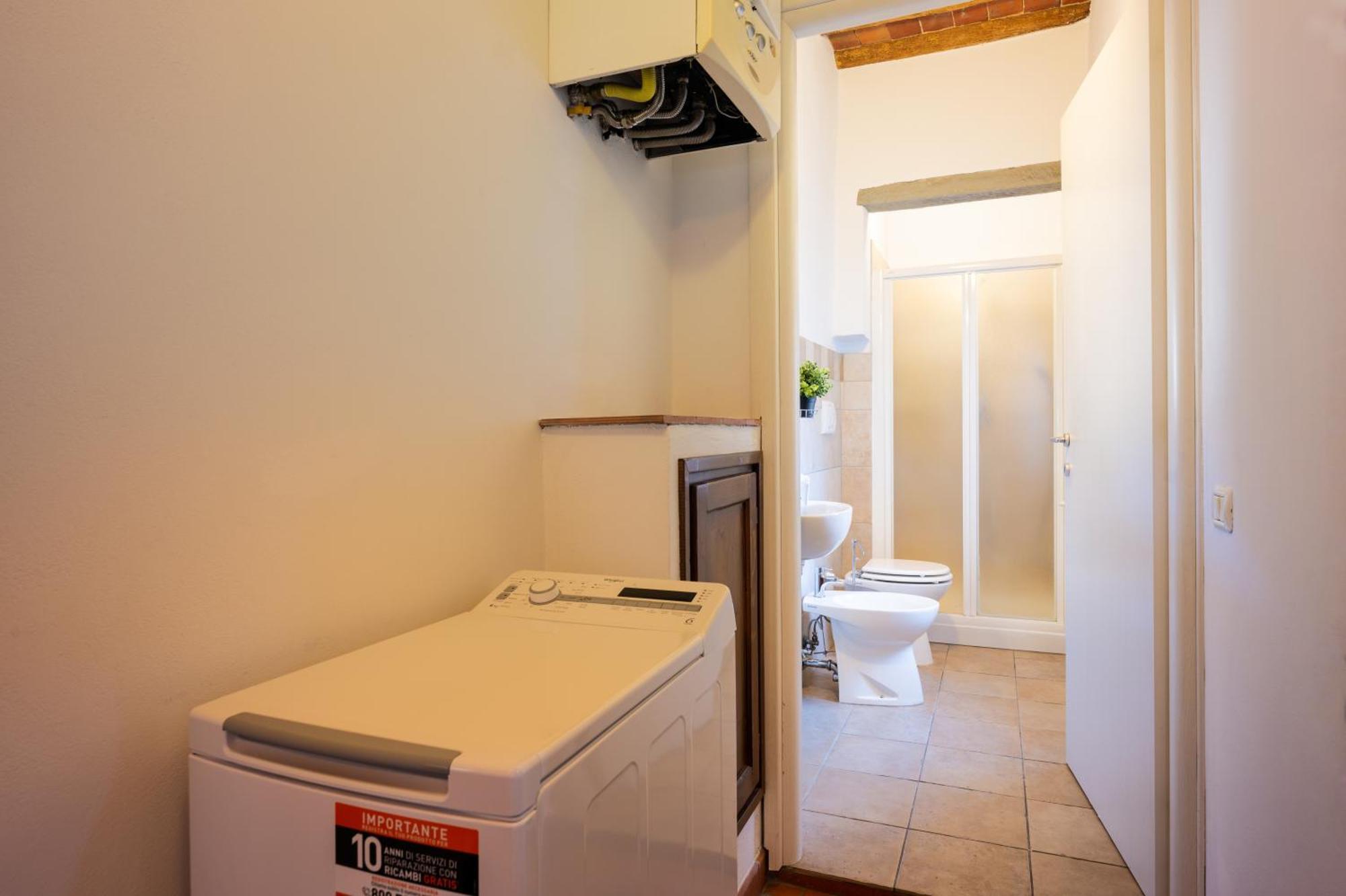 Tipica Cozy House + Parking! Apartment Firenze Bagian luar foto